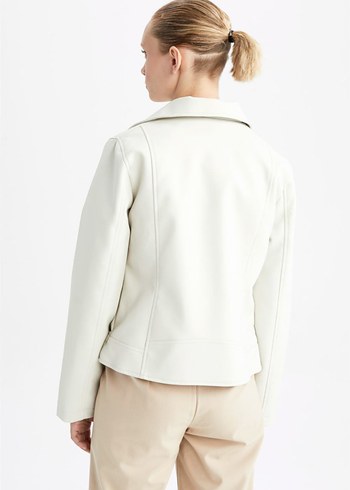 Bej Kadın Deri Ceket - Görsel 4