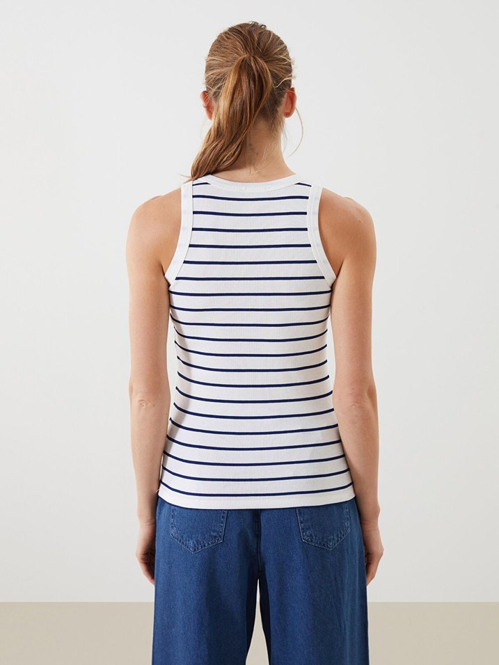 Çizgili Beyaz Pamuklu Kolsuz Tişört - Görsel 3