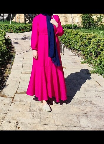 Fuşya pembesi elbise