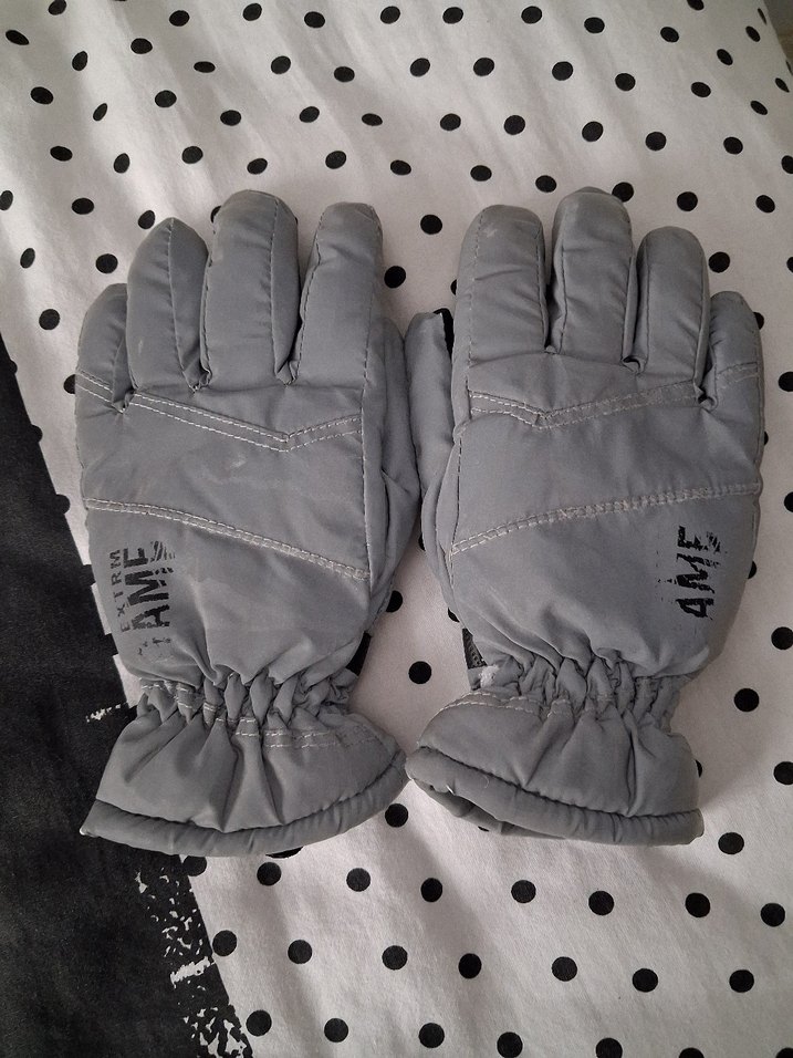 Gri Erkek Çocuk Polar Eldiven - Görsel 2