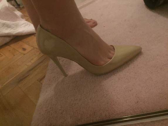 Krem rengi stiletto