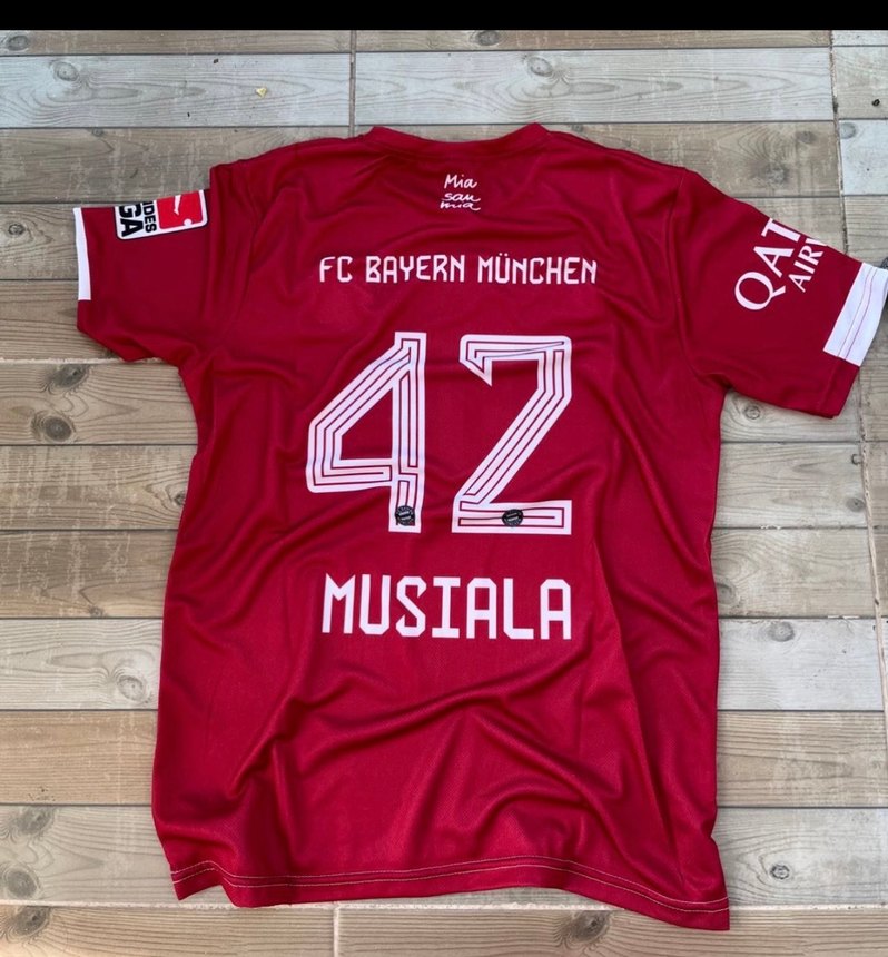 Bayern Münih Kırmızı Baskılı Kısa Kollu Forma - Görsel 2