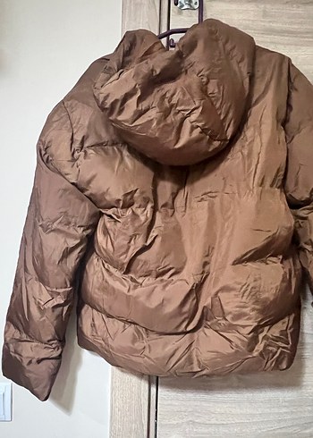 Kahverengi Kapüşonlu Kadın Kışlık Mont - Görsel 4
