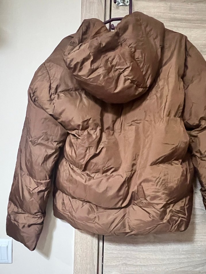 Kahverengi Kapüşonlu Kadın Kışlık Mont - Görsel 4