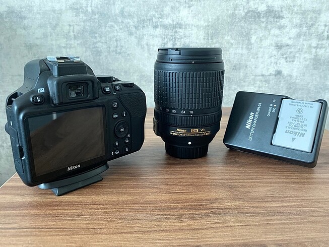 Nikon D3500 18-140mm