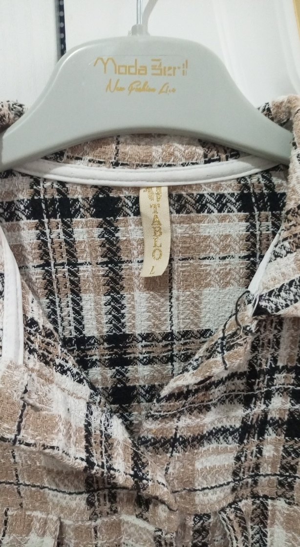 Düğmeli Bej Ekose Kadın Gömlek - Görsel 3