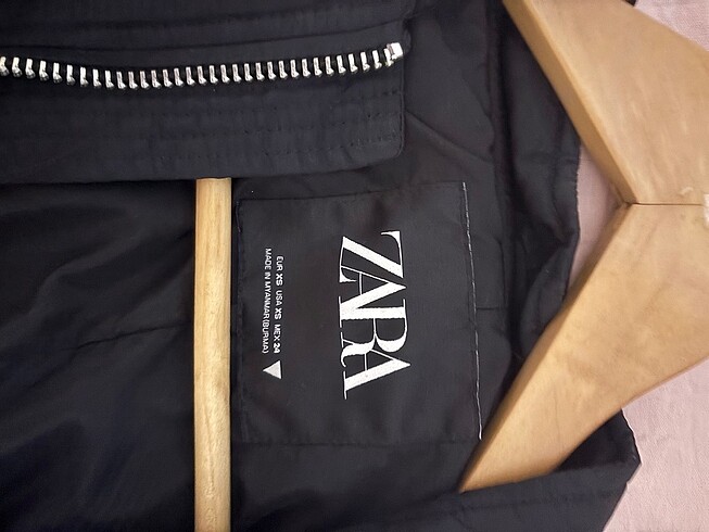 xs Beden Zara siyah crop bomber ceket