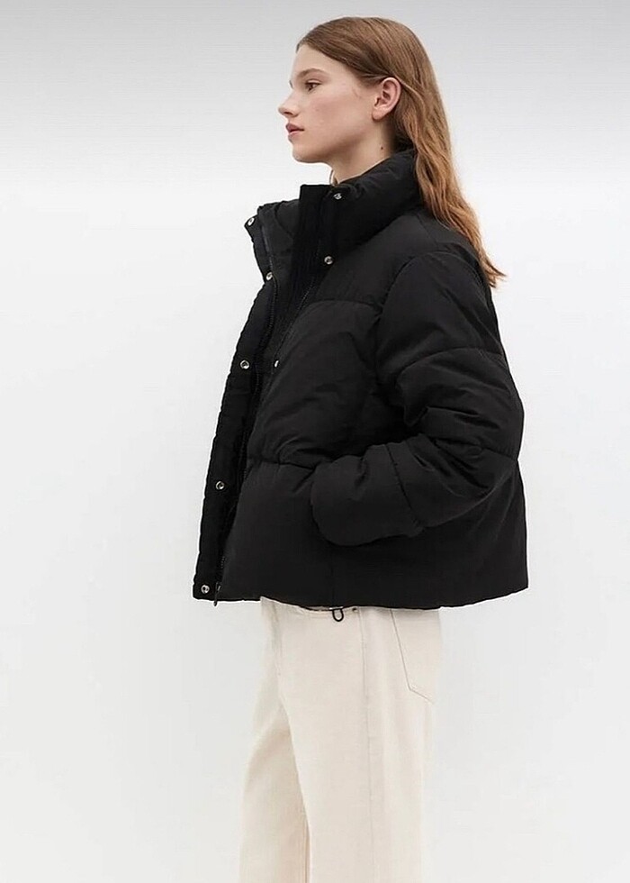 Siyah şişme mont - Görsel 3