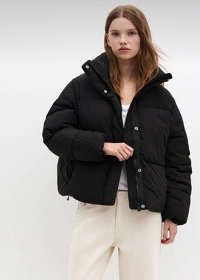 Siyah şişme mont - Görsel 2