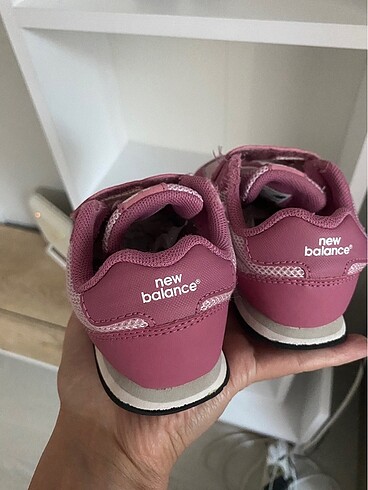 26 Beden New Blance kız çocuk ayakkabı