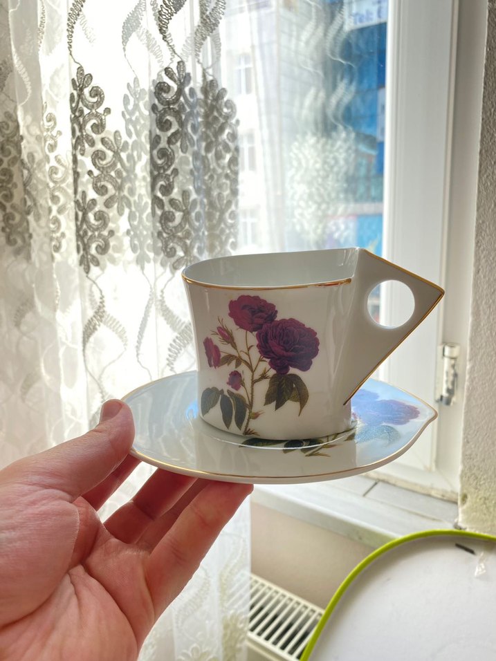 Desenli Krem Rengi Porselen Fincan ve Tabağı - Görsel 2