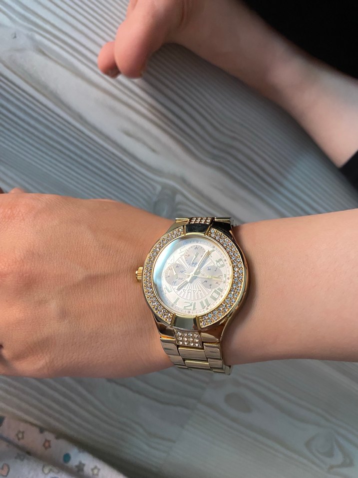 Altın Renkli Parlak Payetli Kadın Saati - Görsel 4