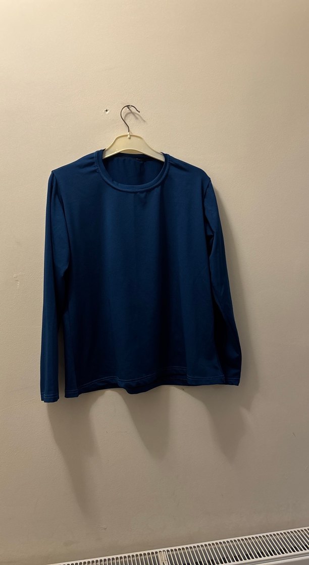 Lacivert tesettür kadın - Görsel 2