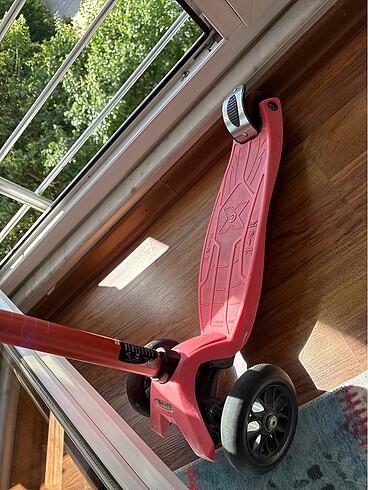  Beden pembe Renk Mikro Mac scooter