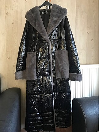 Nakimascara şişme mont
