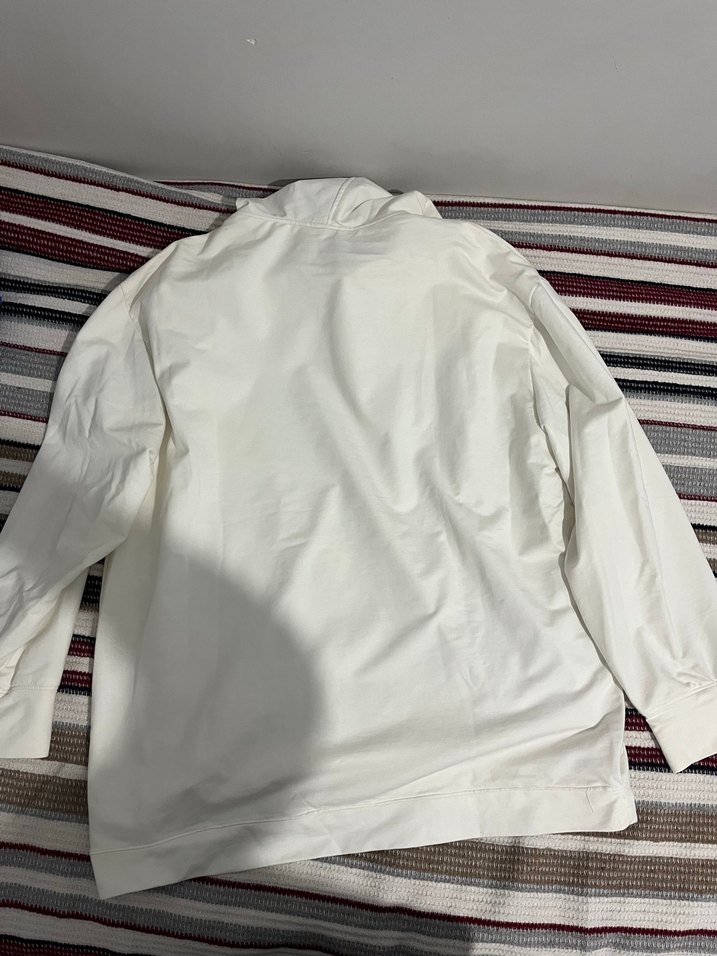 Beyaz Oversize Sweatshirt - Görsel 3