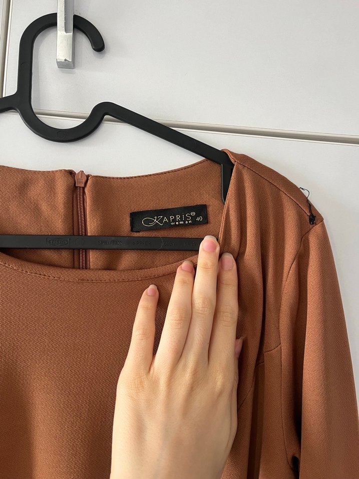 Güpür Detaylı Kiremit Renk Elbise - Görsel 3