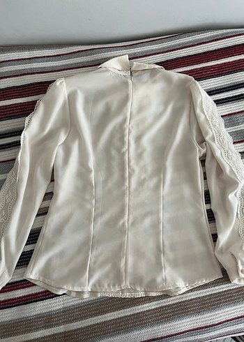 Dantel İşlemeli Beyaz Uzun Kollu Kadın Gömlek - Görsel 2