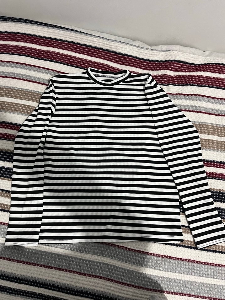 Siyah Beyaz Çizgili Uzun Kollu Triko Body - Görsel 2