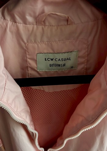 Pembe Fermuarlı Kadın Yağmurluk - Görsel 3