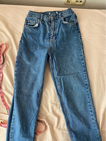 mom jeans