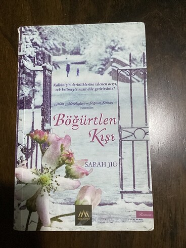 SARAH JIO BÖĞÜRTLEN KIŞI KİTAP