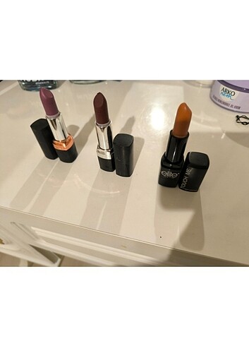 Avon 3 adet Avon ruj