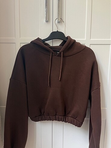 Kapüşonlu İplik içi polarlı crop sweatshirt