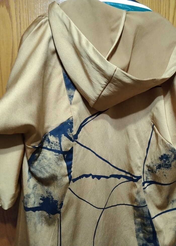 Sıfır etiketli trençkot - Görsel 4