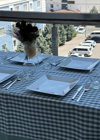 Diğer Yeşil Beyaz Kareli Modern Klasik Masa Örtüsü