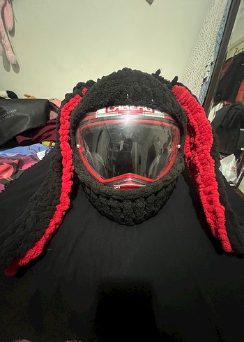 Beden Tavşan Kulaklı Kask Kılıfı