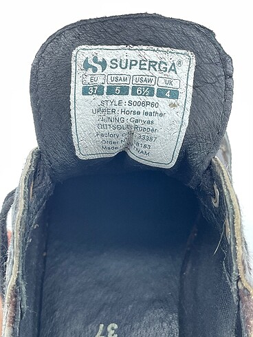 37 Beden çeşitli Renk Superga Spor Ayakkabı %70 İndirimli.