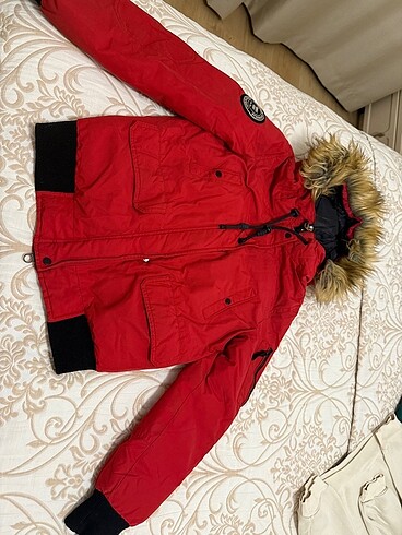 Bershka Kapişonlu mont
