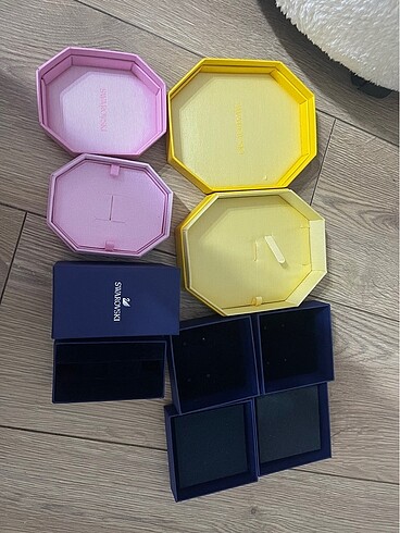 Swarovski kutular