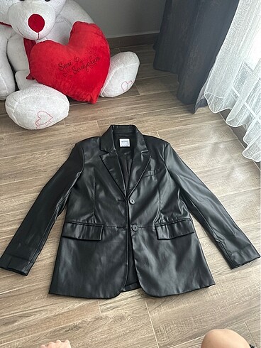 s Beden Bershka siyah deri blazer ceket