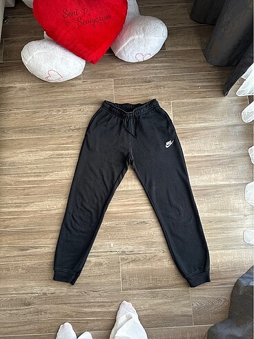 Nike eşofman altı