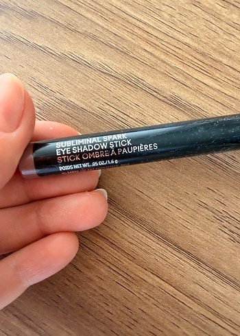 MAC Dazzleshadow Koyu Bej stick kalem far - Görsel 2