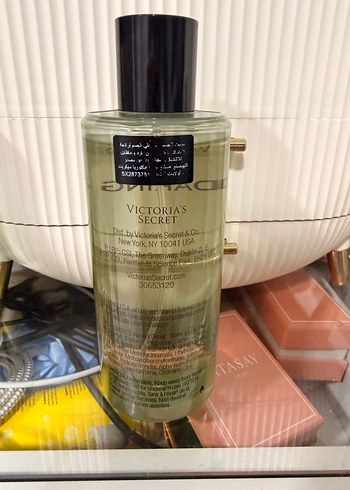 Victoria s Secret