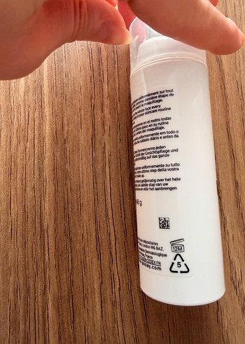 La Roche-Posay SPF 50 Güneş Koruyucu Krem - Görsel 2