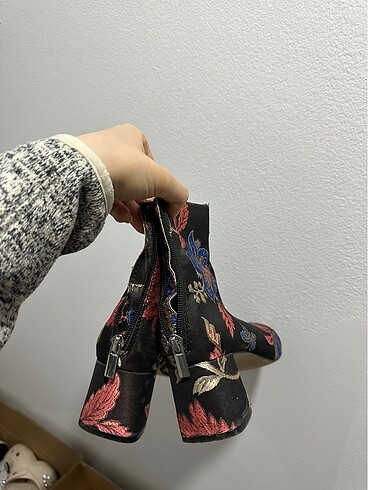 37 Beden Zara topuklu