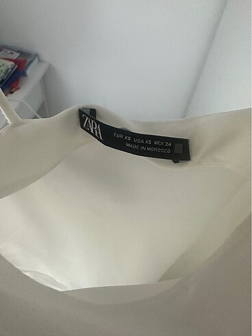 xs Beden Zara askılı saten elbise