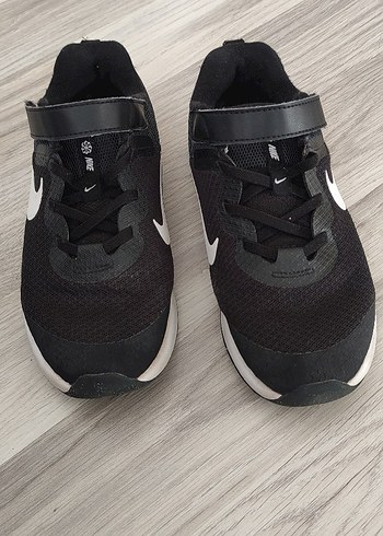 34 Beden Nike spor ayakkabı