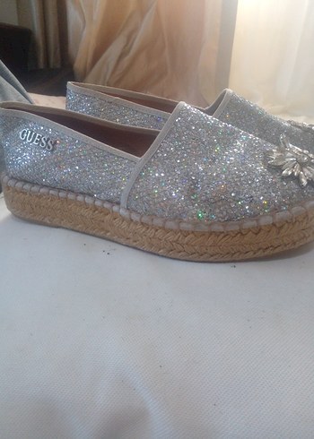 Guess Gri Payetli Dolgu Topuk Espadril - Görsel 2