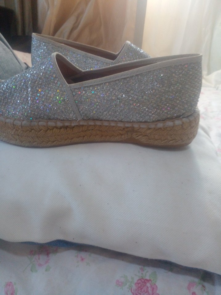 Guess Gri Payetli Dolgu Topuk Espadril - Görsel 4