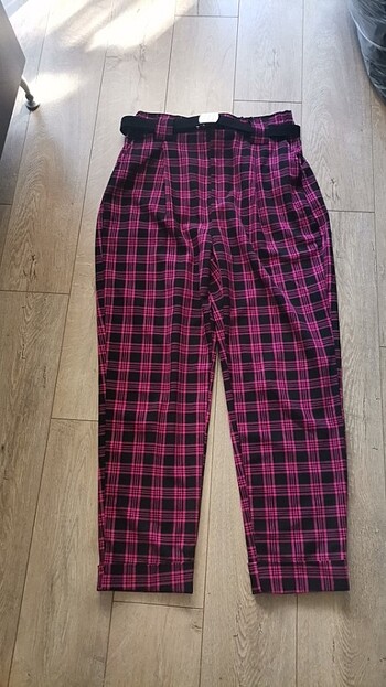 Bershka Ekose Pantalon