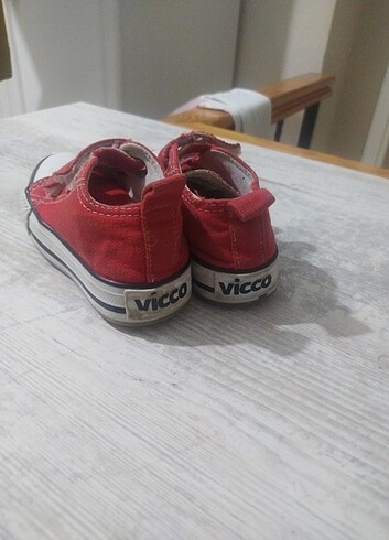 22 Beden Vicco marka Spor ayakkabı 