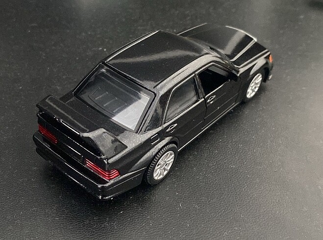  Beden Renk Mercedes 190e diecast araba