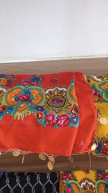xl Beden sarı Renk Pullu yöresel şal