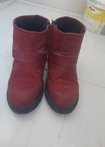 32 Beden Kiz cocuk bot