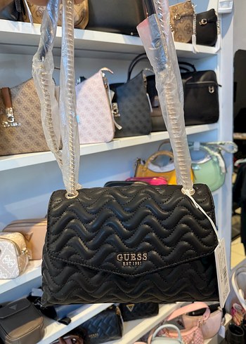 Guess Siyah Deri Fermuarlı Kadın Çanta